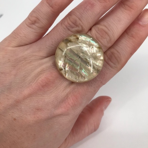 🌞10 for $15 Large Cocktail Ring Faux Mother of Pearl - Picture 2 of 7
